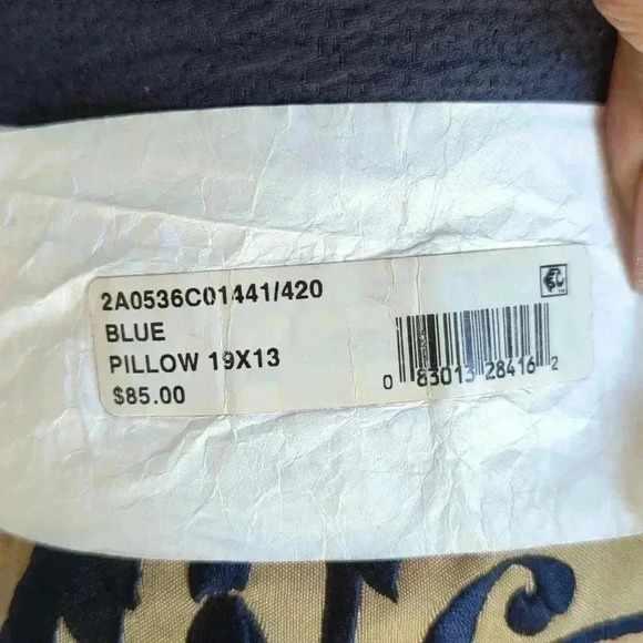 Croscill home pillows 19 x 13 Pair - Picture 9 of 11